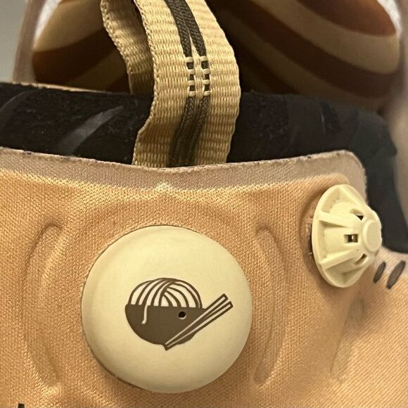 Reebok Kung Fu Panda Limited Edition Sneakers Men’s Sz 8 Beige Athletic Shoes - Picture 12 of 16